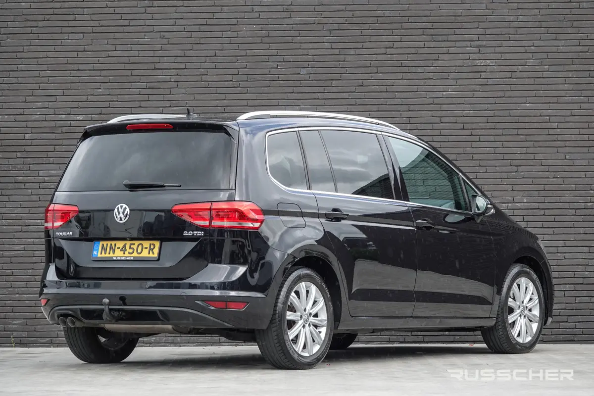2.0Tdi 150Pk DSG6 | 7-Persoons | Highline | Achteruitrijcamera | Trekhaak | 17''