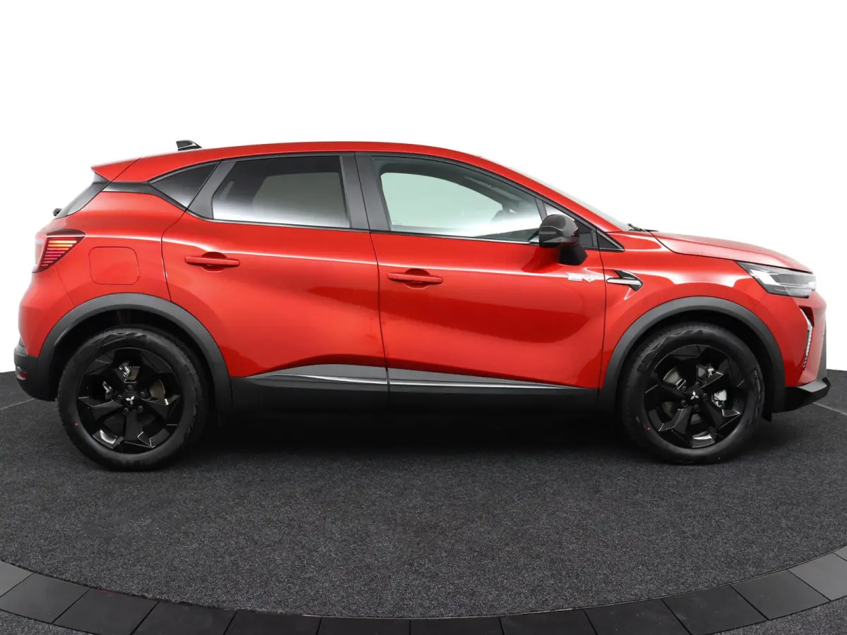 1.8 HEV Black Edition Black Edition | € 1.500 Korting! | Achteruitrijcamera | Apple Carplay/Android Auto | Climate Control | Cruise Control | Stoelverwarming