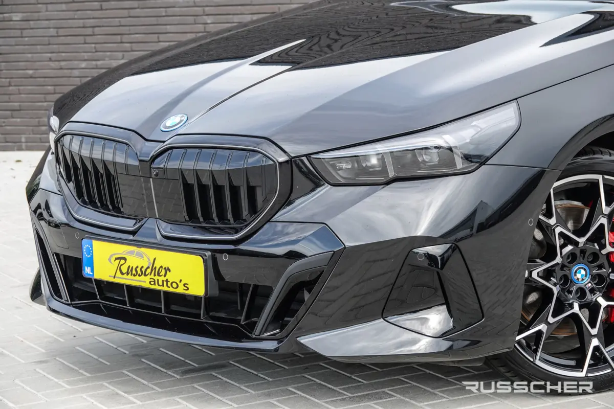 550E 490Pk Aut. | Plug in Hybride | X-Drive | Shadowline | M-Sport | Head Up Display | Panoramadak | Trekhaak | 21''