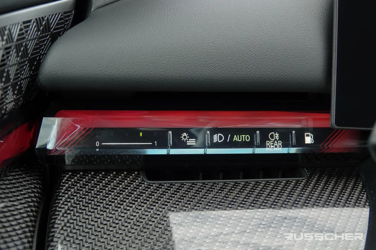 550E 490Pk Aut. | Plug in Hybride | X-Drive | Shadowline | M-Sport | Head Up Display | Panoramadak | Trekhaak | 21''