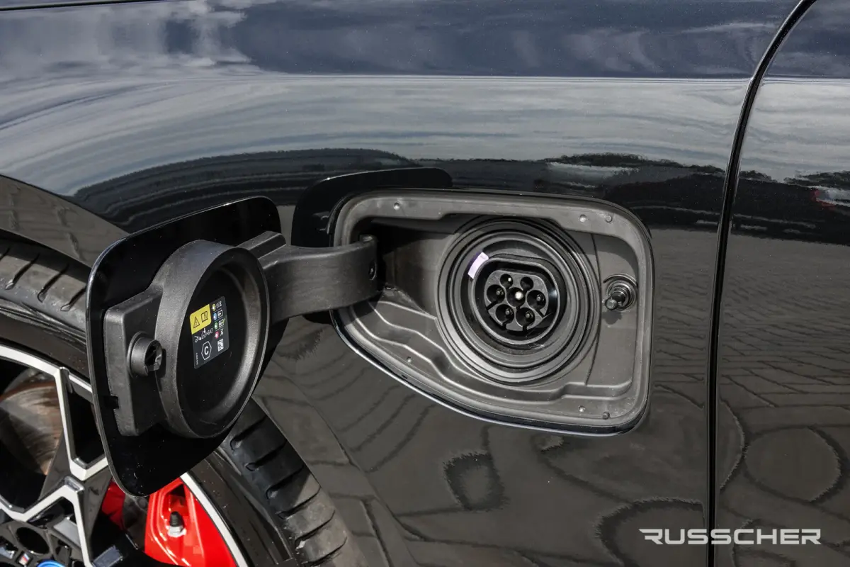550E 490Pk Aut. | Plug in Hybride | X-Drive | Shadowline | M-Sport | Head Up Display | Panoramadak | Trekhaak | 21''