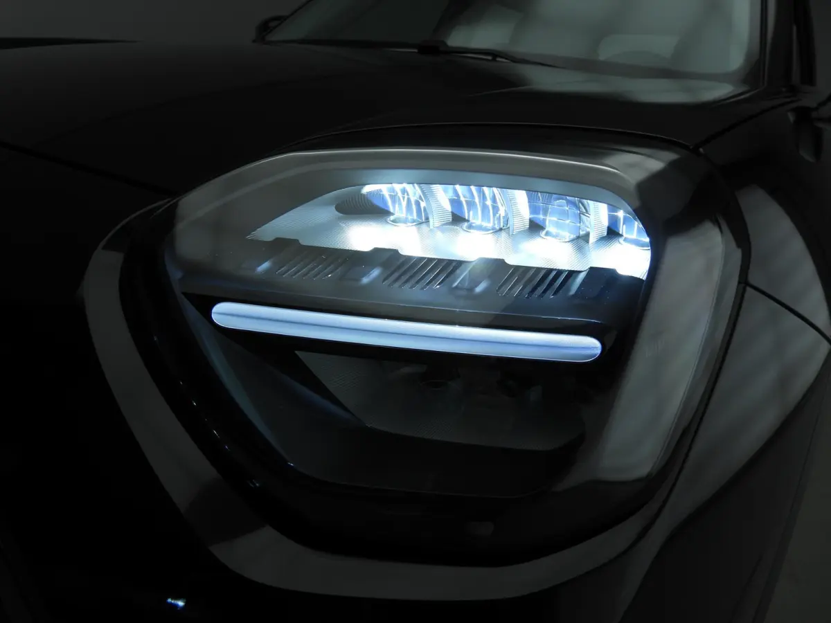 SE | LED | Navigatie | Clima | Achteruitrijcamera | PDC | SOH 99% | DAB | Alu 18 inch