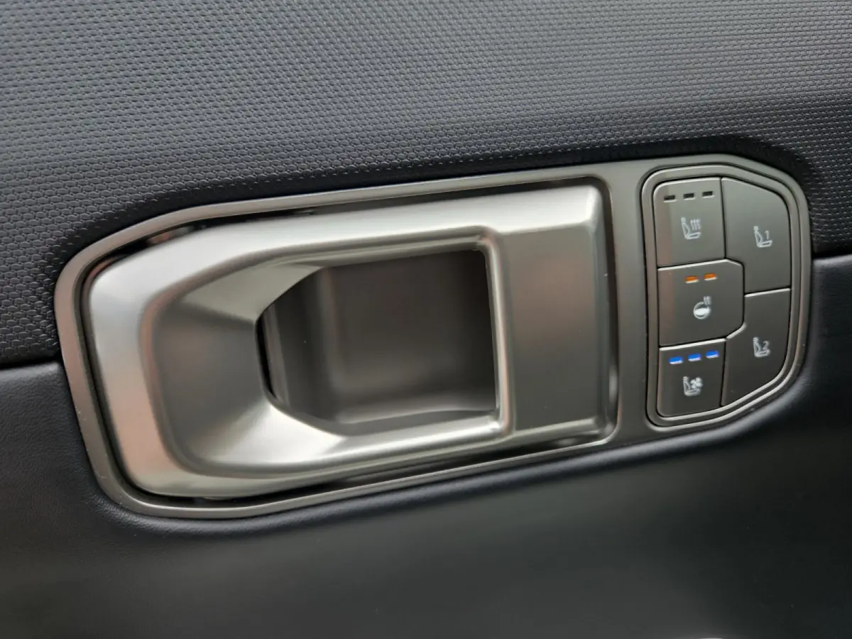 GT-PlusLine 81.4 kWh Meest luxe uitvoering | 204 PK | Metallic lak | Fabrieksgarantie t/m 6-9-2032 + 3x 1 jaar*| NAP