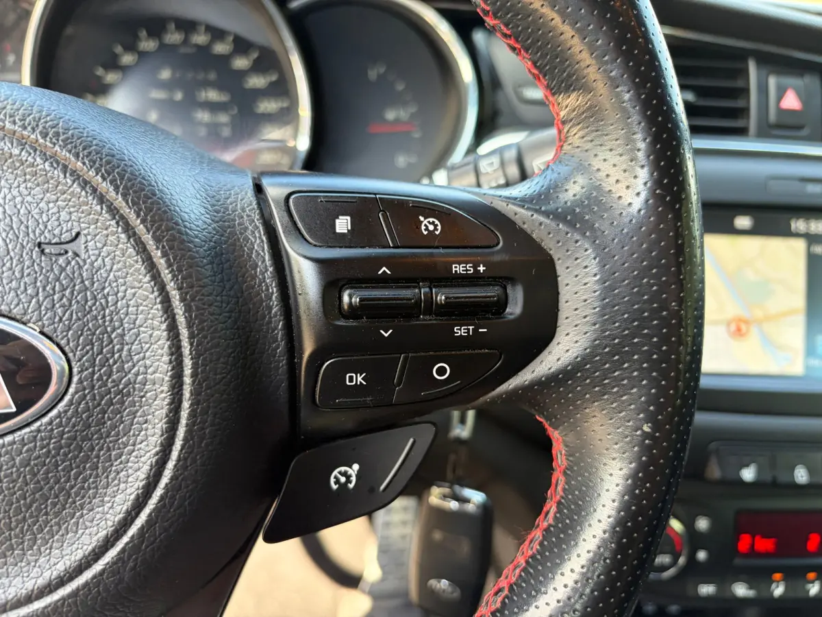 Cee'd 1.6 GT I 204PK I 1E EIG I PANO I CRUISE I CAMERA I CLIMA I LEER