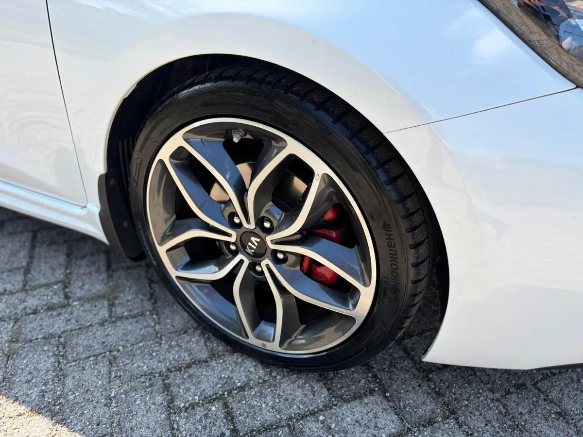 Cee'd 1.6 GT I 204PK I 1E EIG I PANO I CRUISE I CAMERA I CLIMA I LEER
