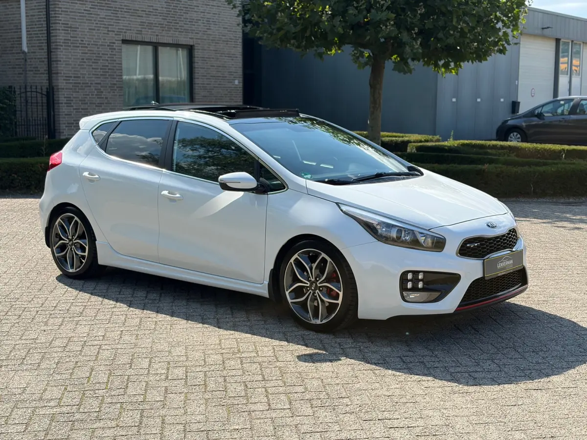 Cee'd 1.6 GT I 204PK I 1E EIG I PANO I CRUISE I CAMERA I CLIMA I LEER