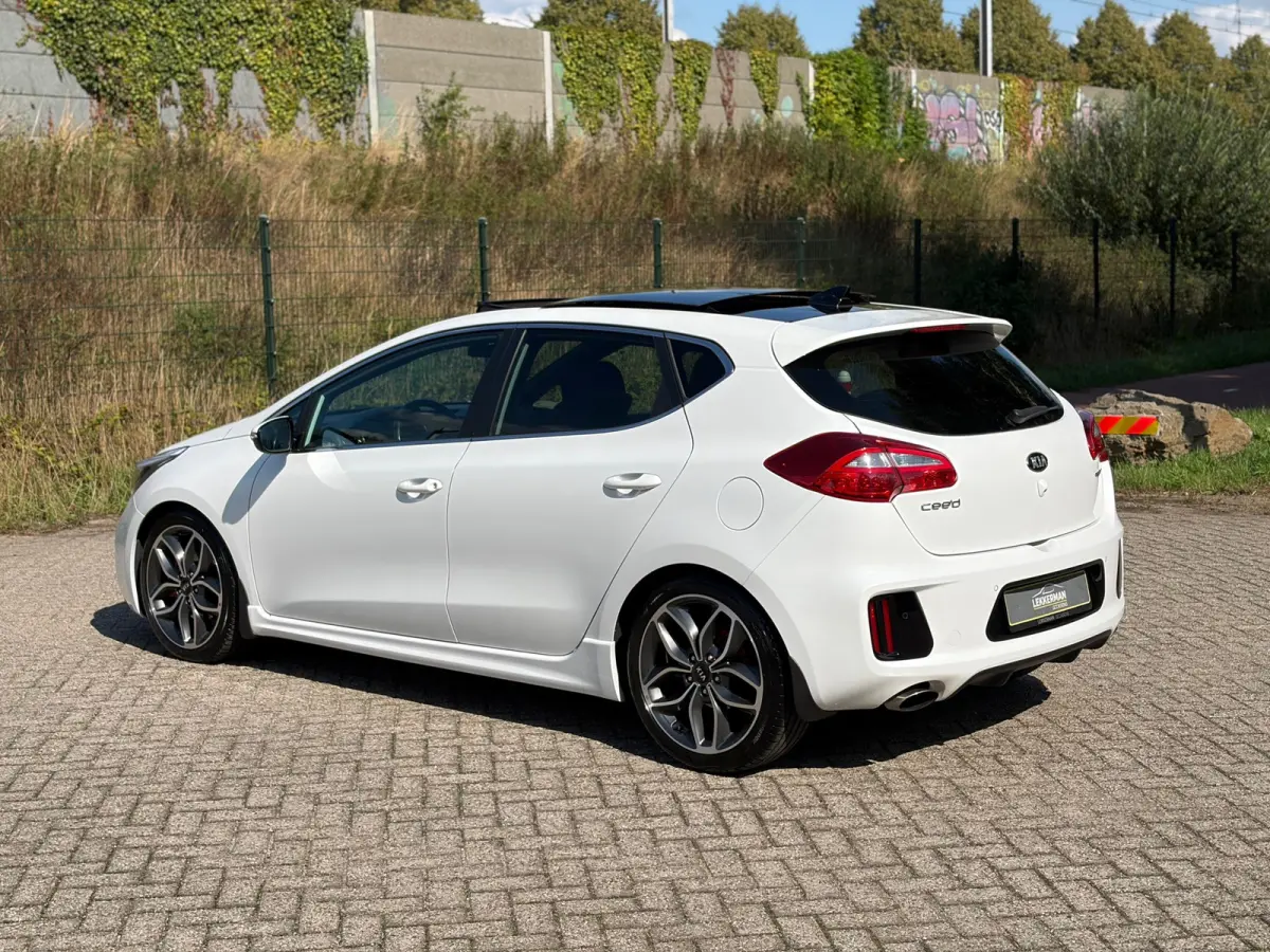 Cee'd 1.6 GT I 204PK I 1E EIG I PANO I CRUISE I CAMERA I CLIMA I LEER