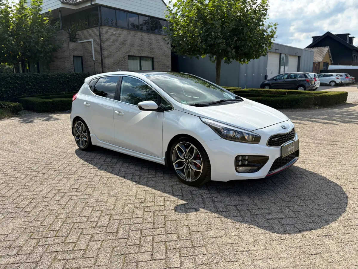 Cee'd 1.6 GT I 204PK I 1E EIG I PANO I CRUISE I CAMERA I CLIMA I LEER