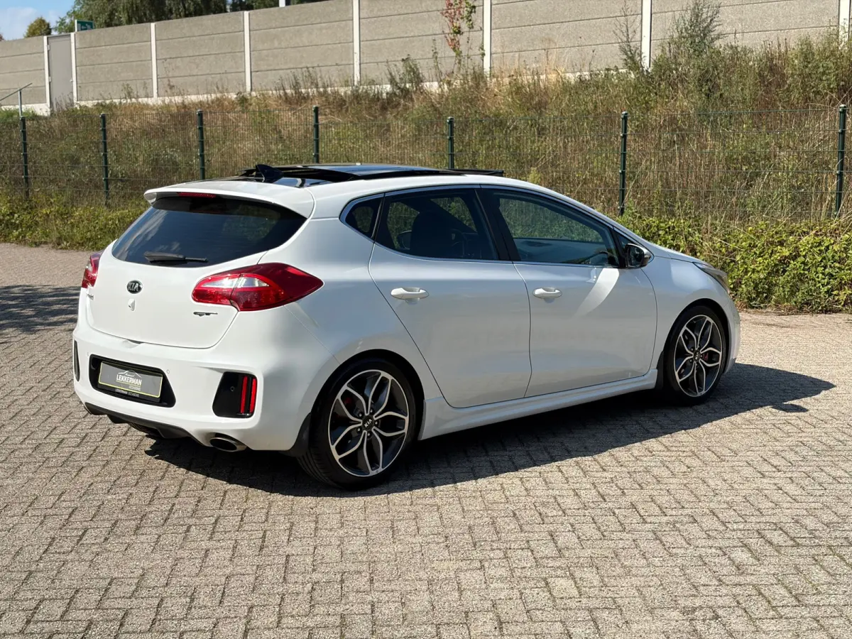 Cee'd 1.6 GT I 204PK I 1E EIG I PANO I CRUISE I CAMERA I CLIMA I LEER