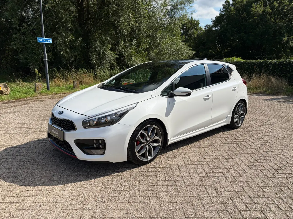 Cee'd 1.6 GT I 204PK I 1E EIG I PANO I CRUISE I CAMERA I CLIMA I LEER