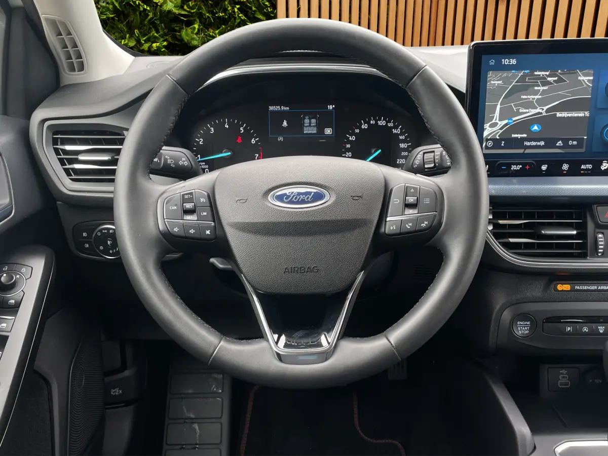 1.0EB Active Automaat | Trekhaak afneembaar | Camera | AGR | Winterpakket | Navi | Apple Carplay/Android Auto | Full-LED | Airco (automatisch) | Apple Carplay/Android Auto|telefoonintegratie