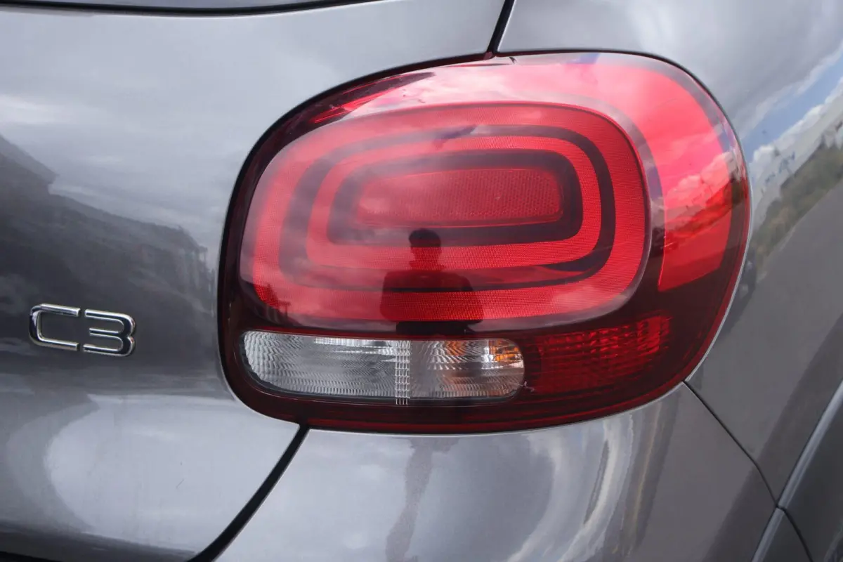 1.2 PureTech Shine | Cruise Control | Achteruitrij Camera | Dodehoeksdetectie | Navigatie | Automaat |