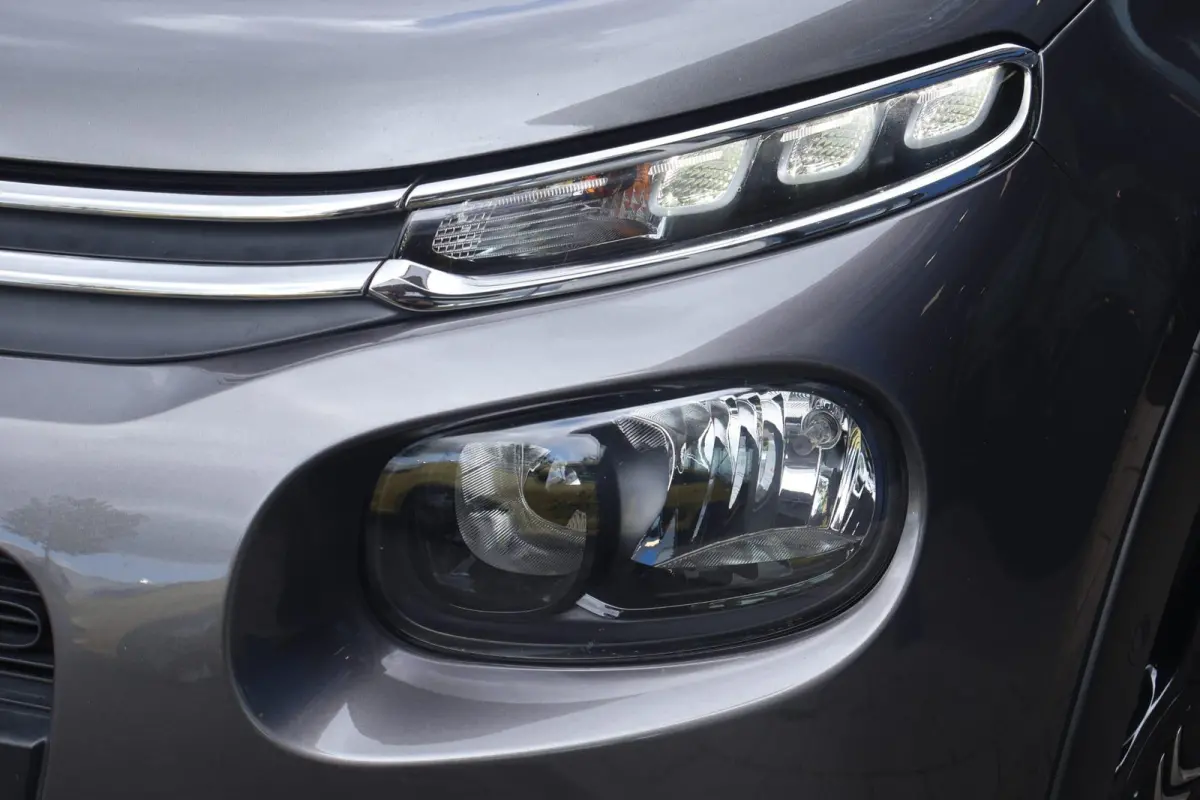 1.2 PureTech Shine | Cruise Control | Achteruitrij Camera | Dodehoeksdetectie | Navigatie | Automaat |