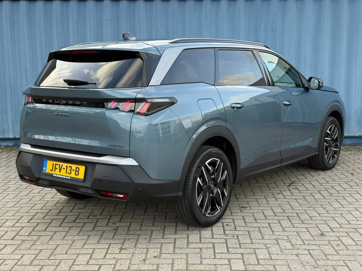 1.2 Hybrid 145 Allure Keyless | Lendensteun | Led | Stoelverwarming | Achteruitrijcamera | Cruise control | Apple carplay & Android auto