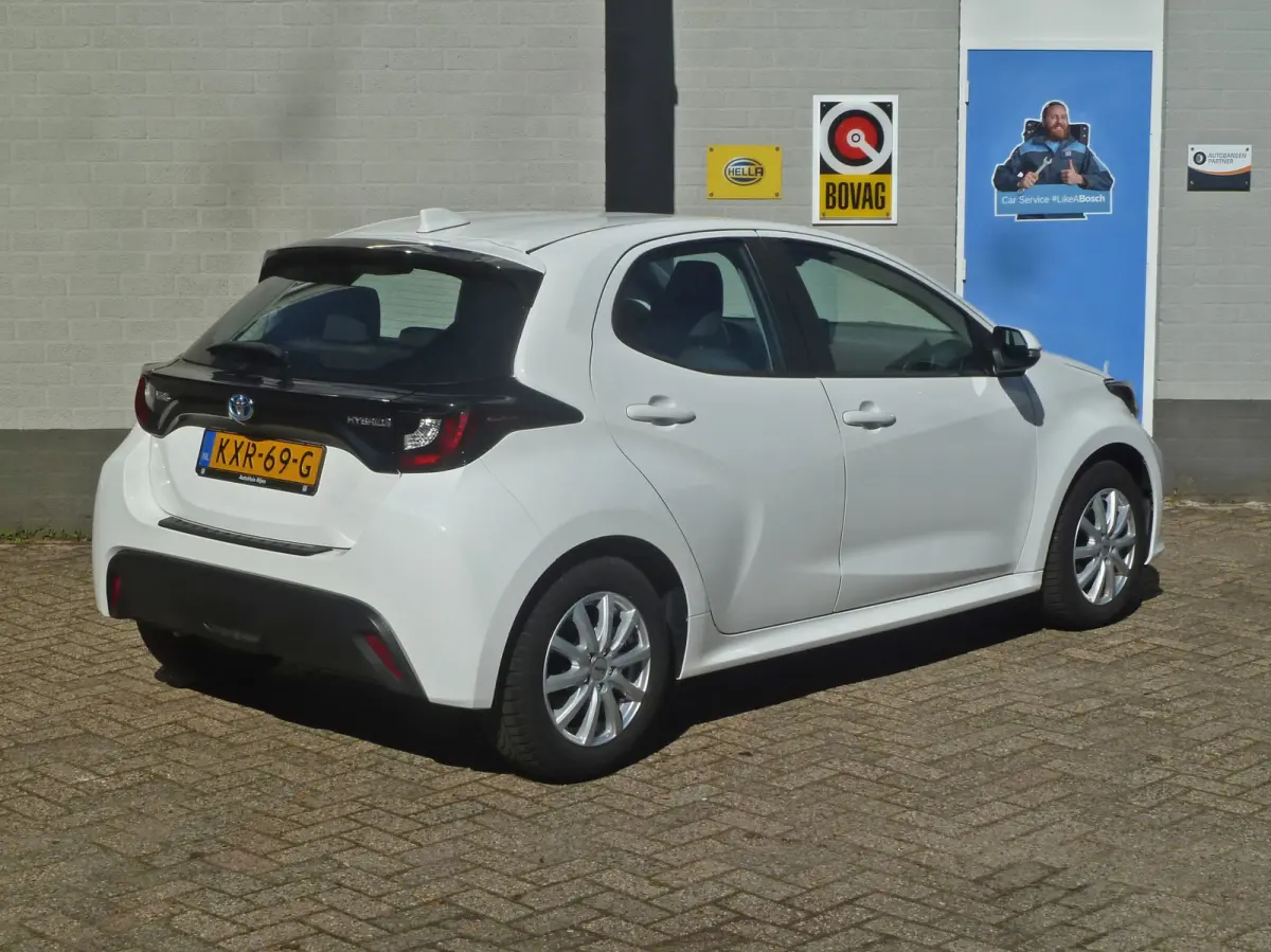 1.5 Hybrid Active|Adaptive-Cruise|Stoelverwarming|Camera|Climate-Control|Navi|Dealer-onderhouden