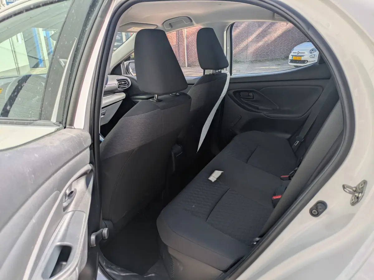 1.5 Hybrid Active|Adaptive-Cruise|Stoelverwarming|Camera|Climate-Control|Navi|Dealer-onderhouden