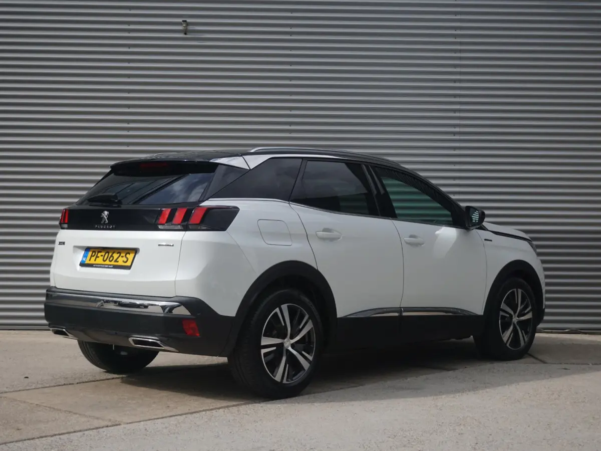 1.6 e-THP GT Line Pack Premium
