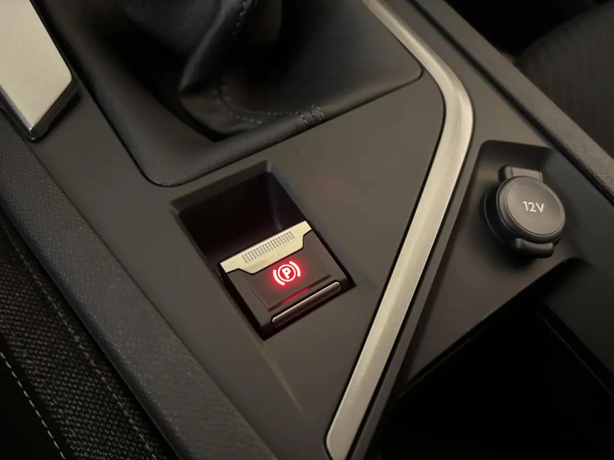 1.2 Turbo Active Pack Business Navigatie | Parkeersensoren achter | Android auto / Apple carplay | Adaptive Cruise Control