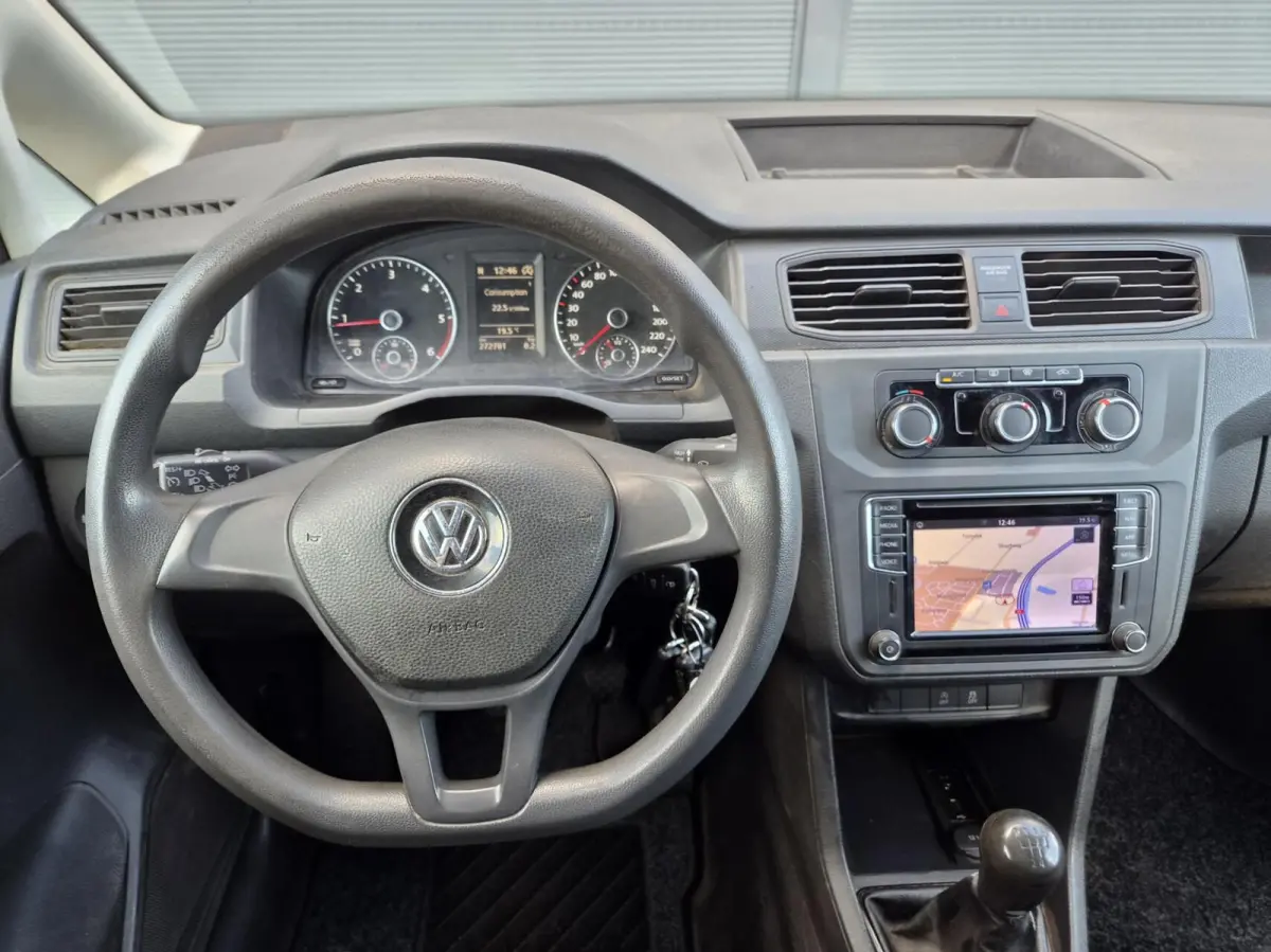 2.0 TDI L1H1 Airco cruise navi trekhaak eu6