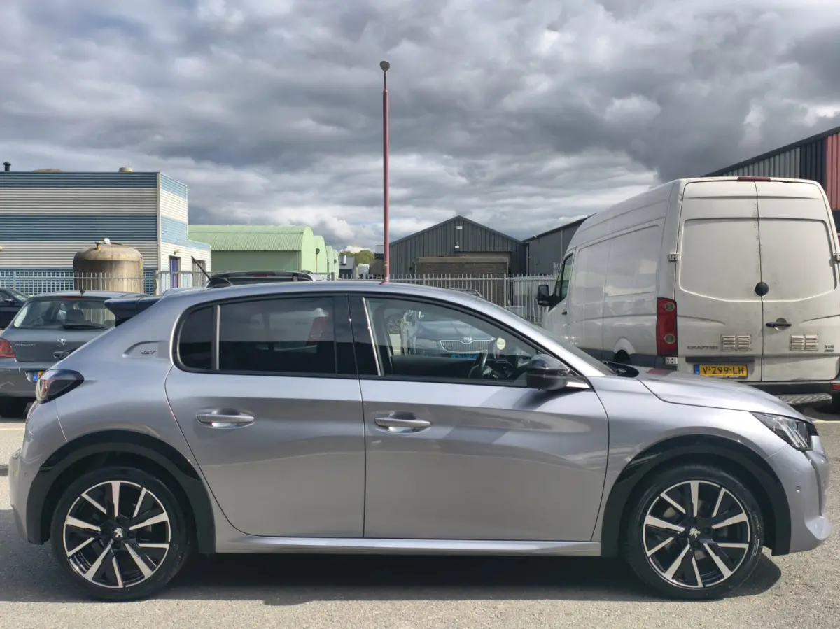 1.2 PureTech Blue Lease Allure-PANO-LED NAVI -CAMERA -CARPLAY AIRCO