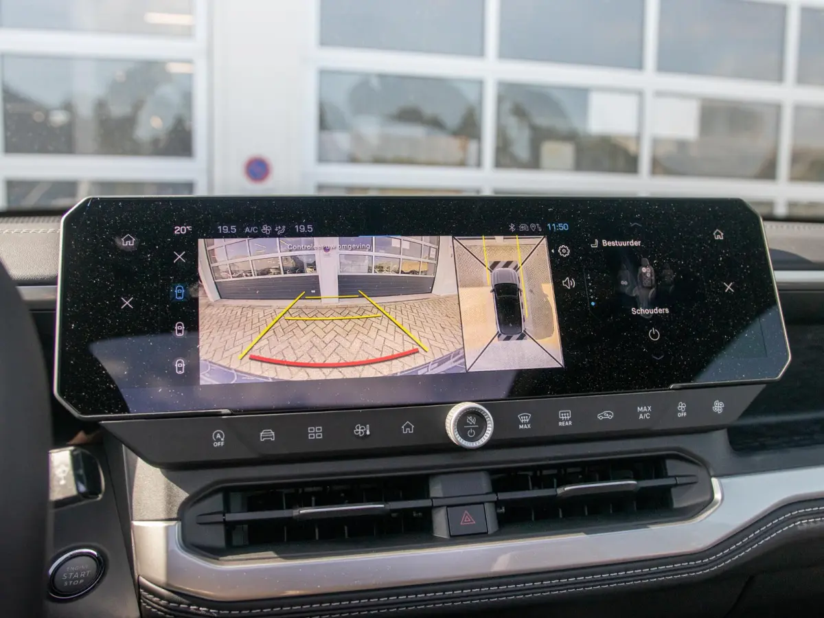 1.2 e-Hybrid First Edition | Adapt. Cruise | Schuif/Kanteldak | Camera | Carplay | 18" | Elektr. A-Klep | Navi | Winter Pack