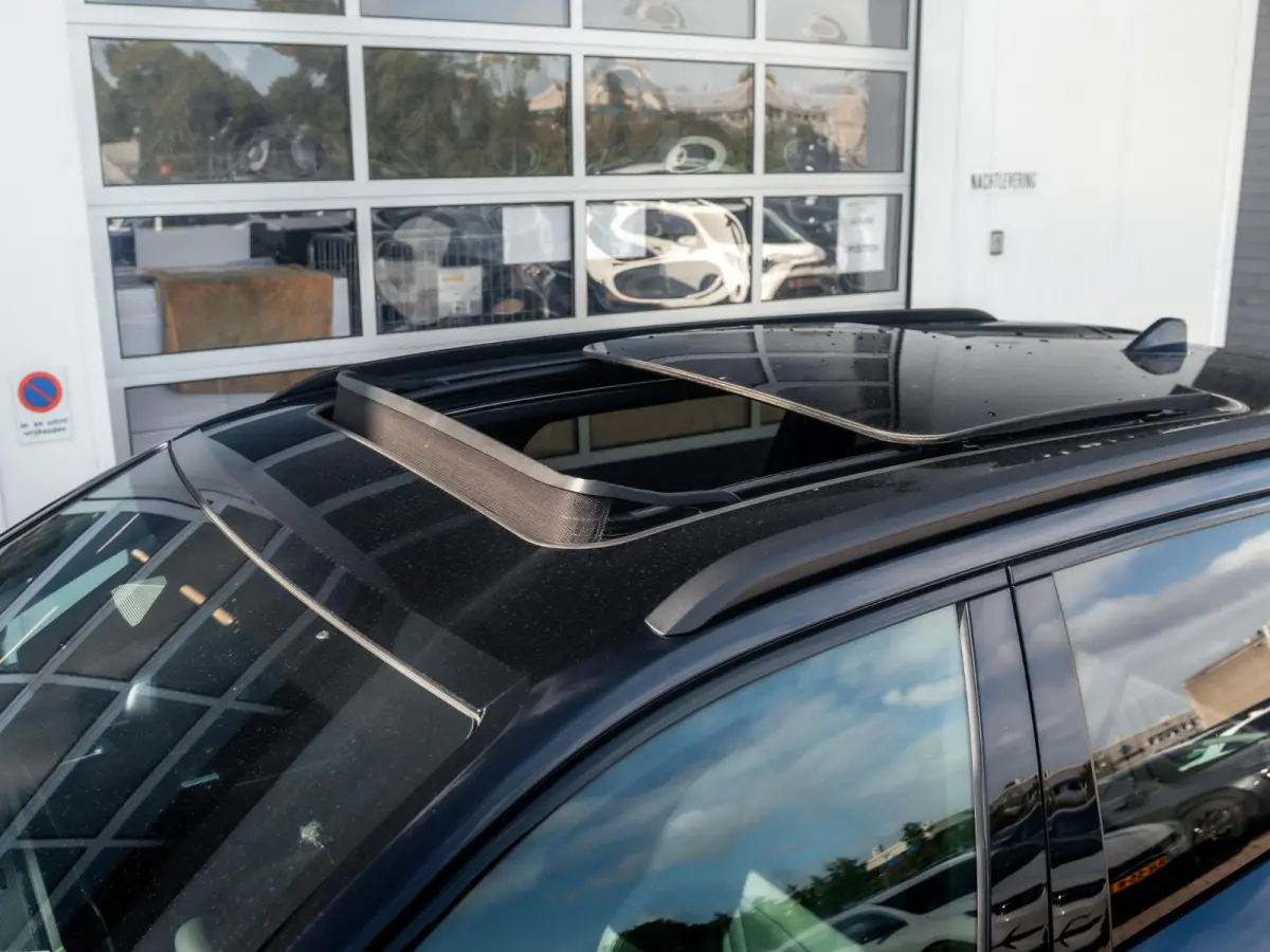 1.2 e-Hybrid First Edition | Adapt. Cruise | Schuif/Kanteldak | Camera | Carplay | 18" | Elektr. A-Klep | Navi | Winter Pack