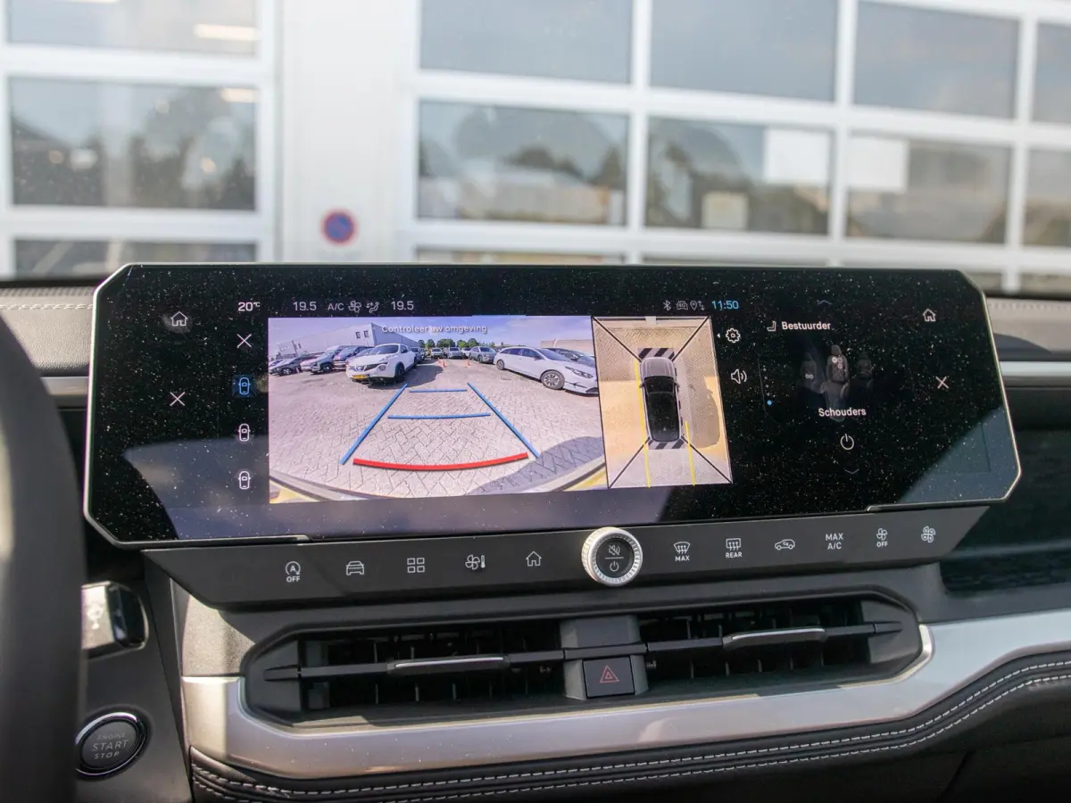 1.2 e-Hybrid First Edition | Adapt. Cruise | Schuif/Kanteldak | Camera | Carplay | 18" | Elektr. A-Klep | Navi | Winter Pack