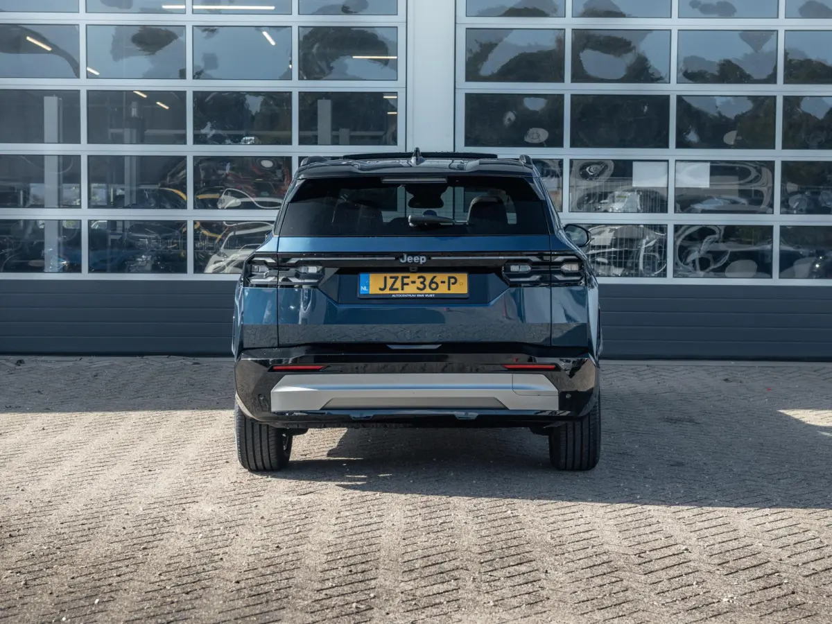 1.2 e-Hybrid First Edition | Adapt. Cruise | Schuif/Kanteldak | Camera | Carplay | 18" | Elektr. A-Klep | Navi | Winter Pack