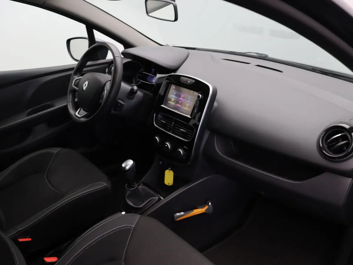 0.9 TCe Zen | Volledig ABD Dealer onderhouden | Cruise control | Navigatie | Airco | Elektrische ramen |