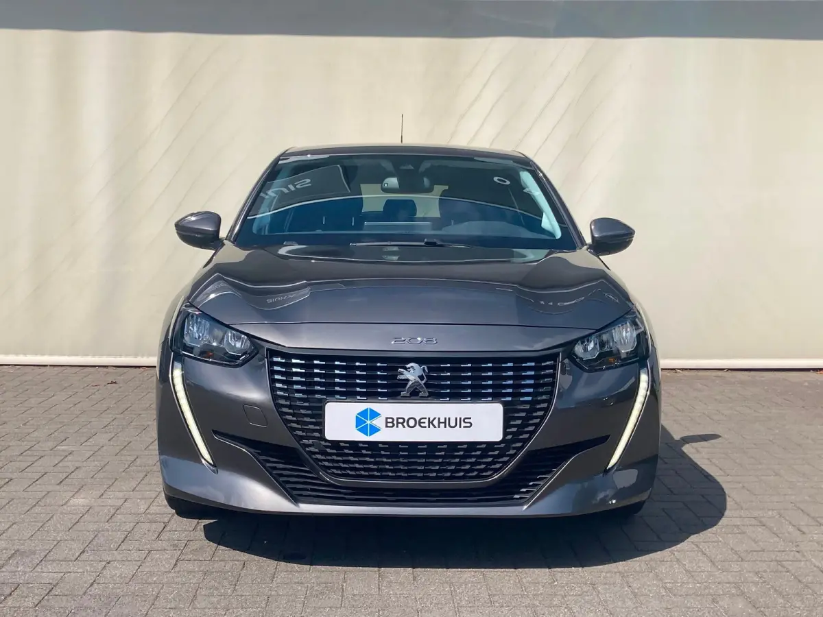 1.2 PureTech Allure Pack Airco | Camera | Cruise Control | DAB | Keyless | LMV 16" | Navi | PDC Achter |
