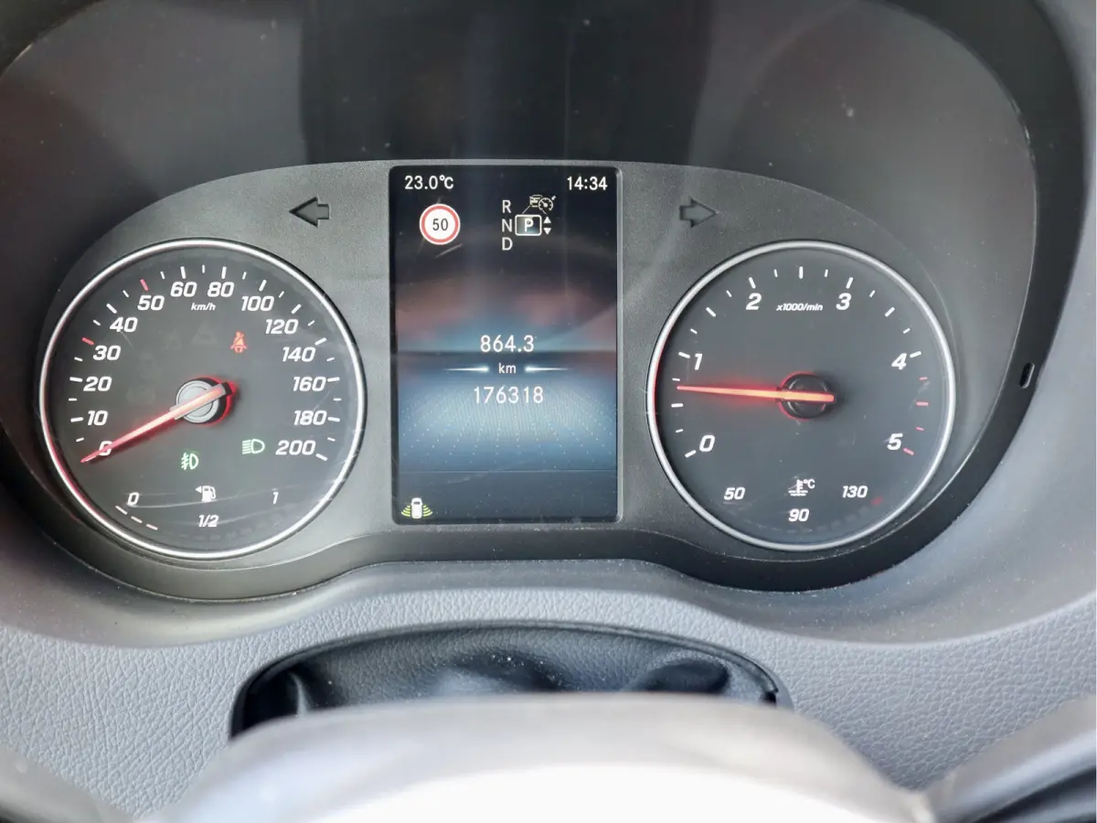 319 3.0 CDI V6 3500 TREKKGEWICHT L3H2 LICHTMETALEN VELGEN