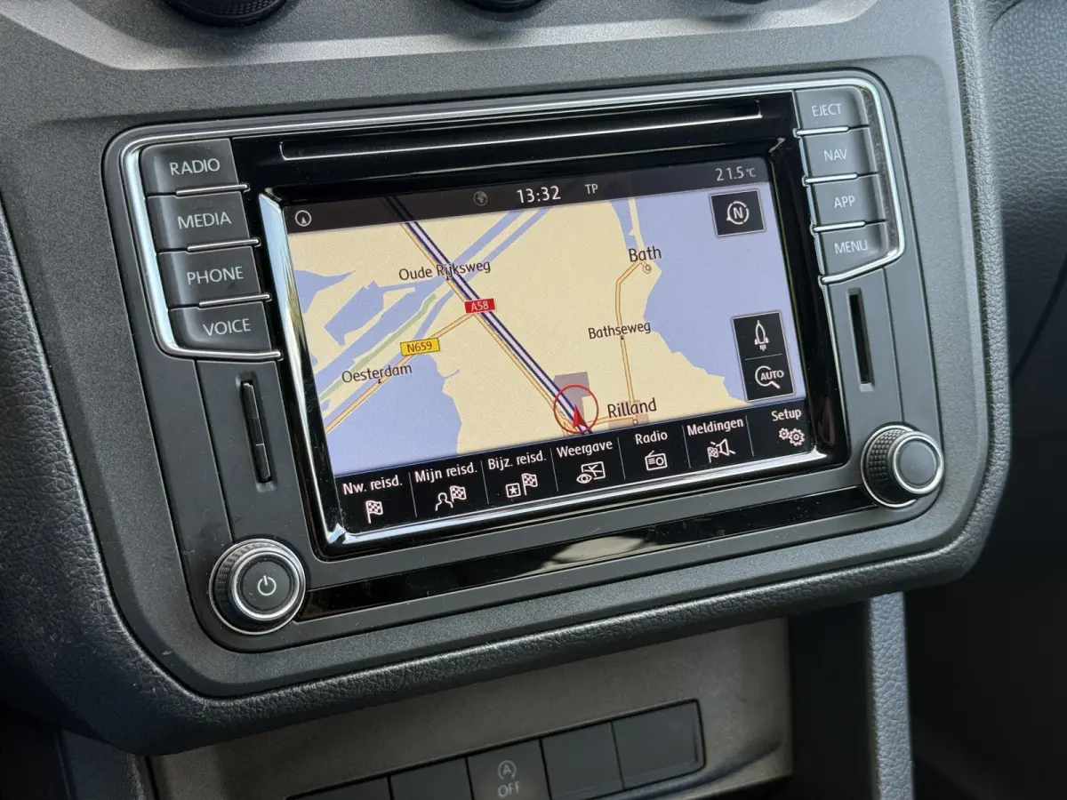 2.0 TDI L1H1 BMT Highline | Vol opties | 2x Schuifd. | Leder | Adapt. Cruise. | Stoelverw.