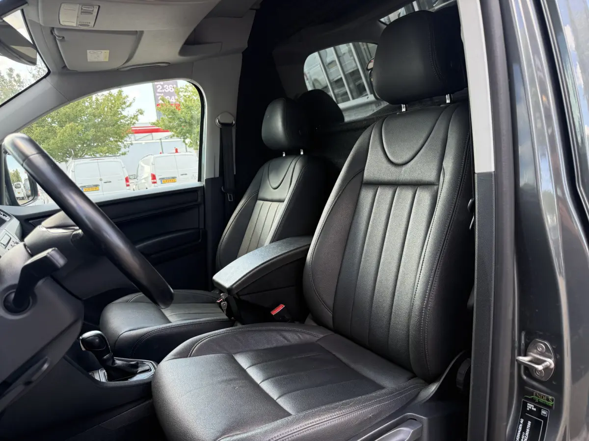 2.0 TDI L1H1 BMT Highline | Vol opties | 2x Schuifd. | Leder | Adapt. Cruise. | Stoelverw.