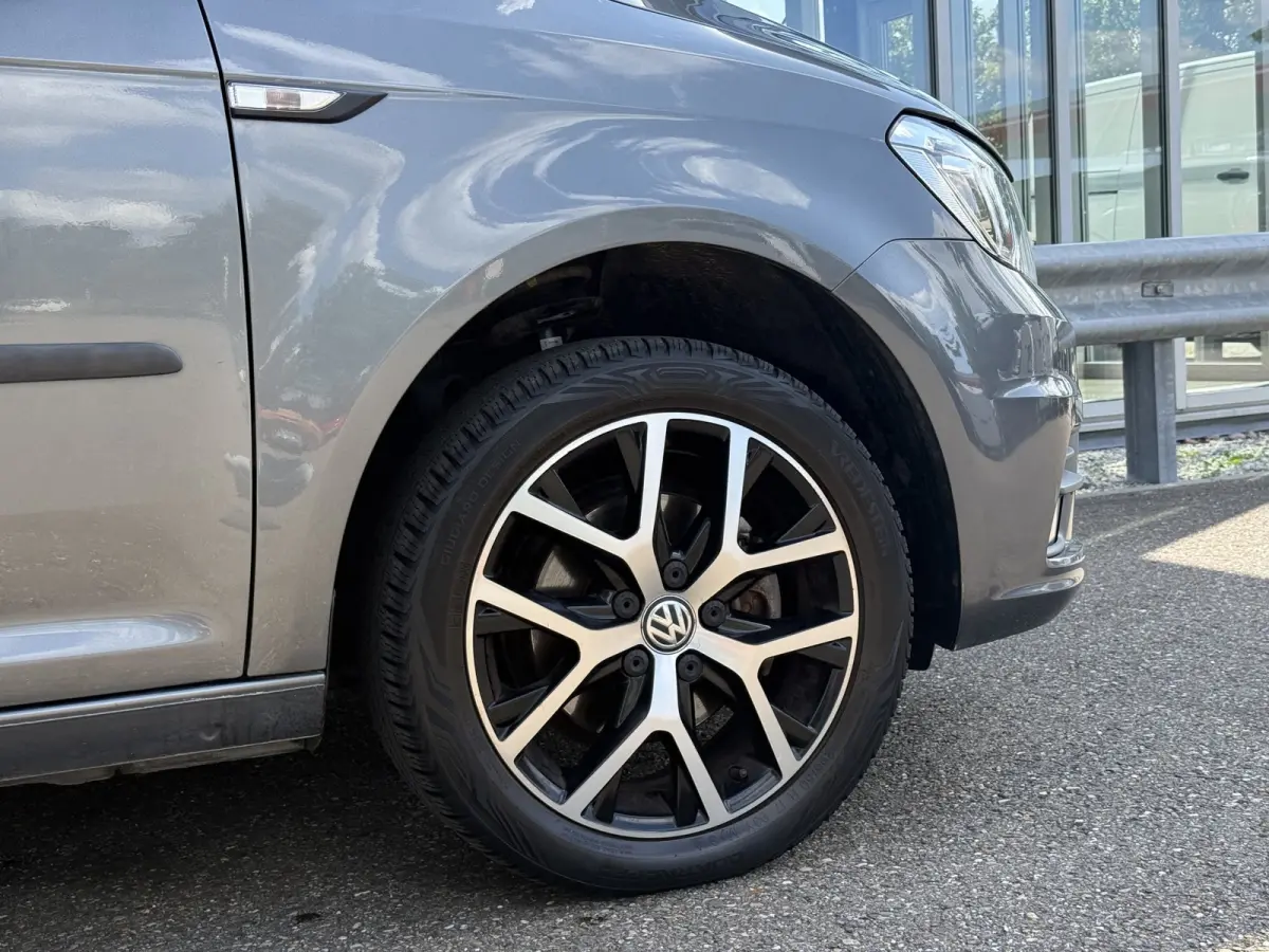 2.0 TDI L1H1 BMT Highline | Vol opties | 2x Schuifd. | Leder | Adapt. Cruise. | Stoelverw.