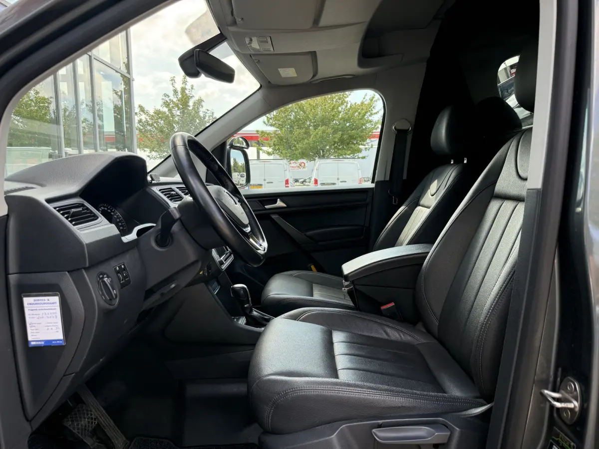 2.0 TDI L1H1 BMT Highline | Vol opties | 2x Schuifd. | Leder | Adapt. Cruise. | Stoelverw.