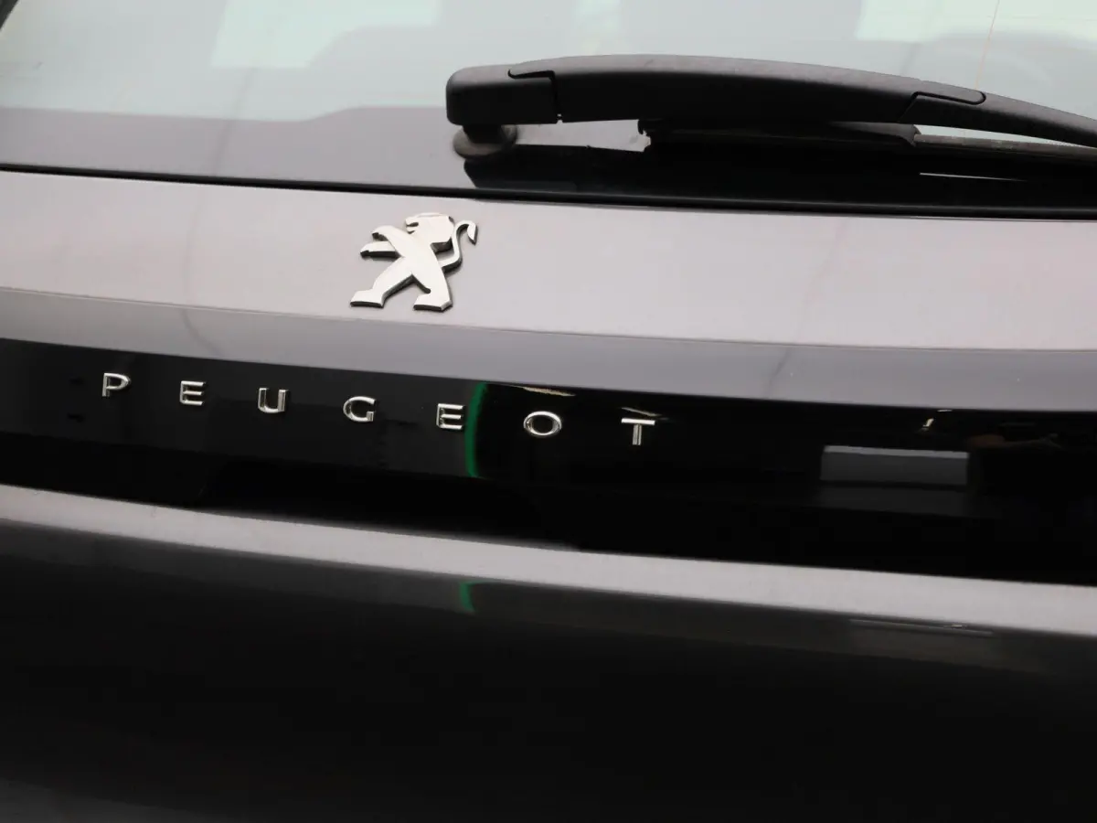1.2 PureTech Active Pack | APPLE CARPLAY - ANDROID AUTO | CRUISE CONTROL | AIRCO | MULTIFUNCTIONEEL STUURWIEL |