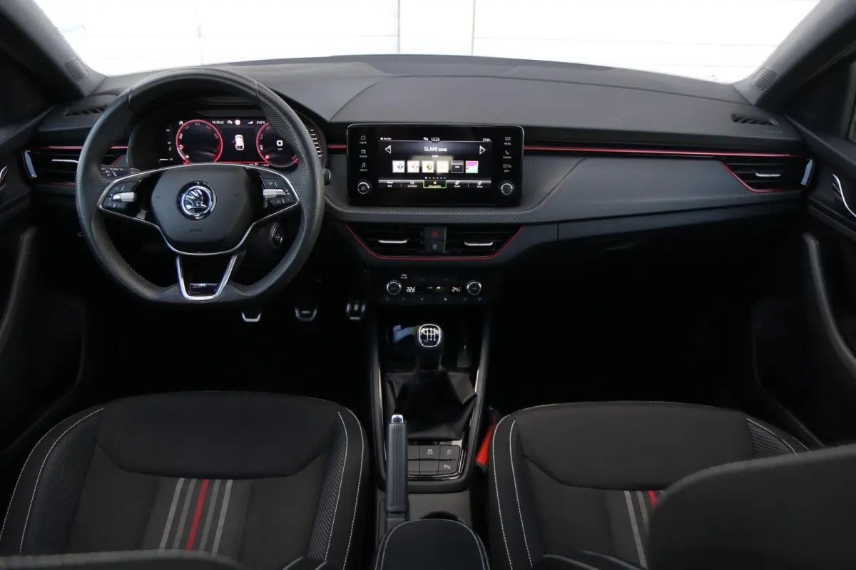 1.0 TSI 110pk Monte Carlo | Panoramadak | Smart Link | Camera | Stoelverwarming
