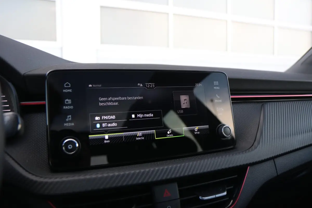 1.0 TSI 110pk Monte Carlo | Panoramadak | Smart Link | Camera | Stoelverwarming