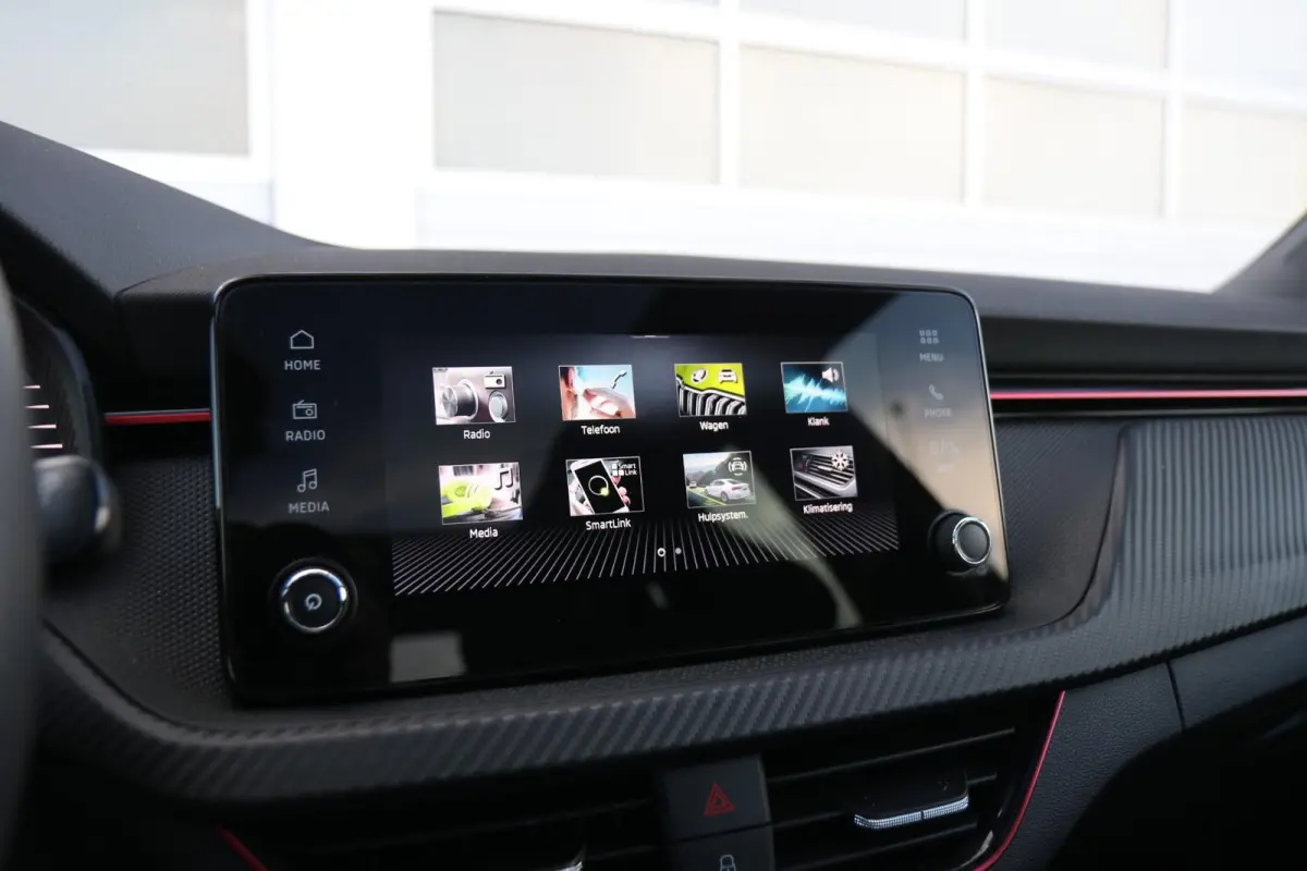 1.0 TSI 110pk Monte Carlo | Panoramadak | Smart Link | Camera | Stoelverwarming