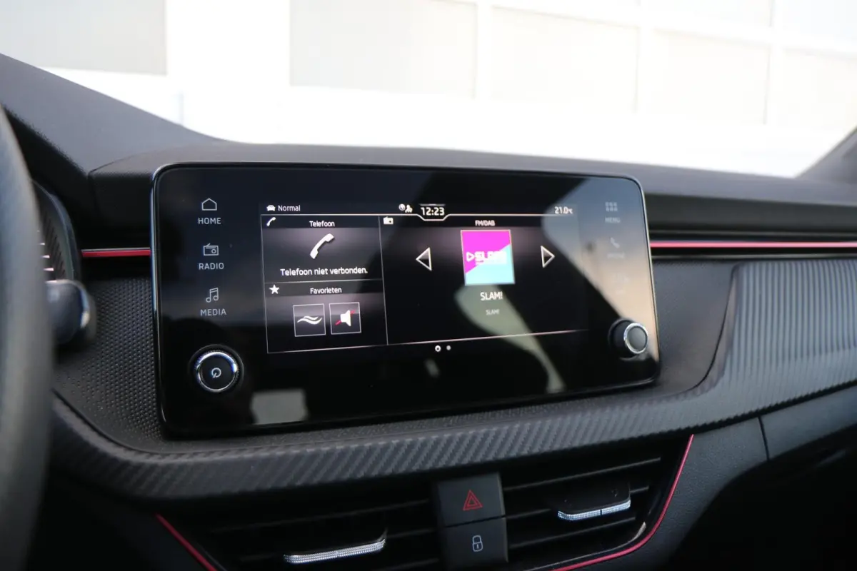 1.0 TSI 110pk Monte Carlo | Panoramadak | Smart Link | Camera | Stoelverwarming