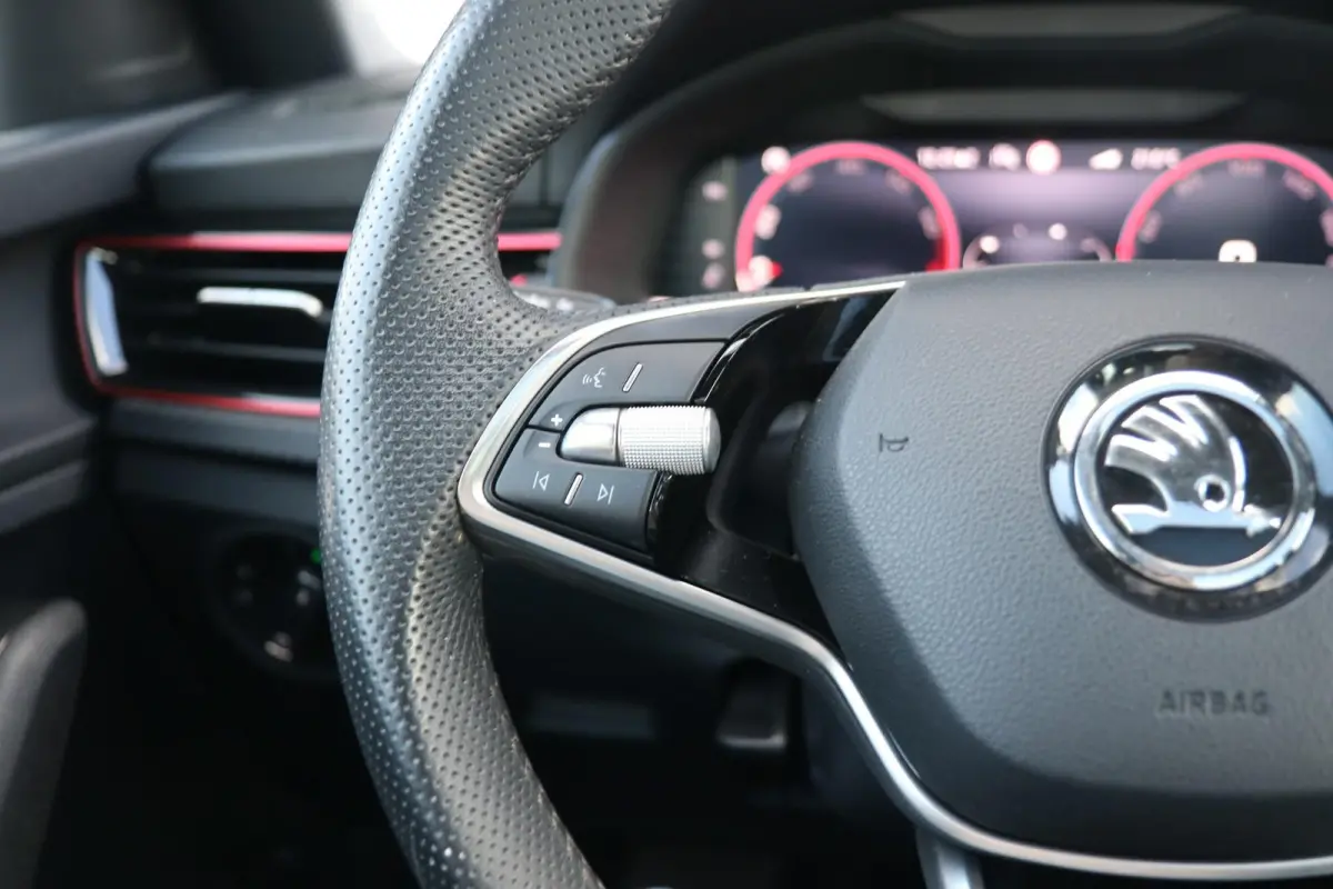1.0 TSI 110pk Monte Carlo | Panoramadak | Smart Link | Camera | Stoelverwarming
