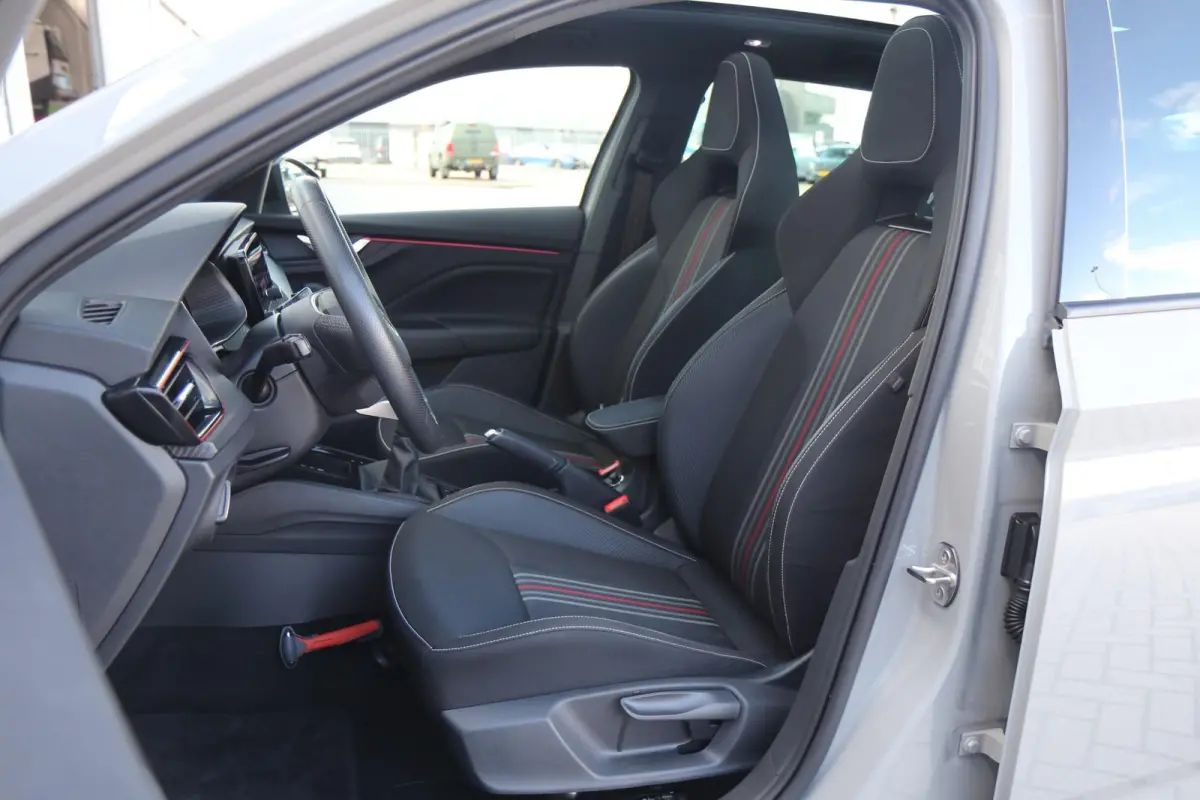 1.0 TSI 110pk Monte Carlo | Panoramadak | Smart Link | Camera | Stoelverwarming