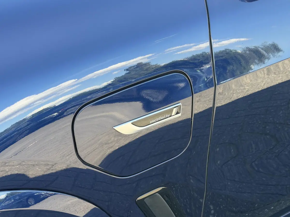 xDrive45e High Executive M-Sport | Navigatie | Luchtvering | DAB | Camera |