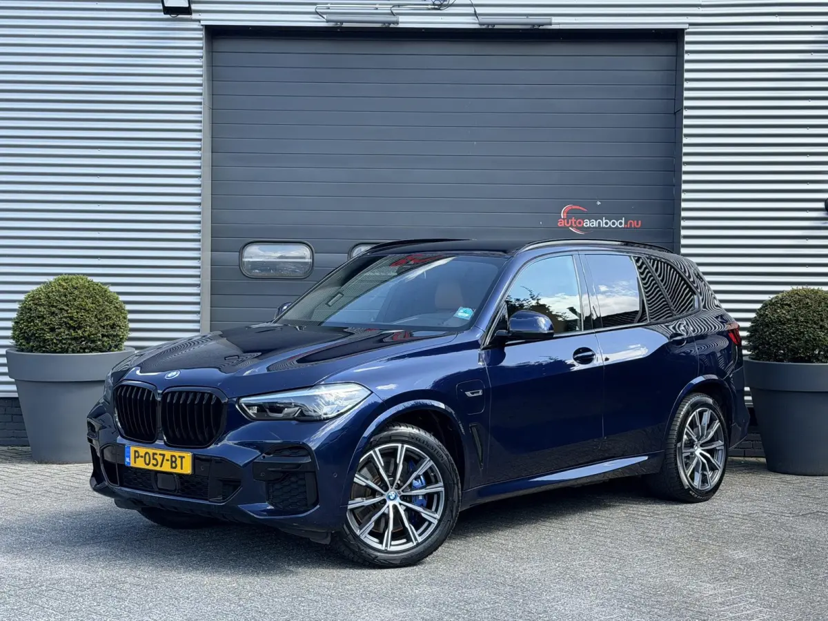 xDrive45e High Executive M-Sport | Navigatie | Luchtvering | DAB | Camera |