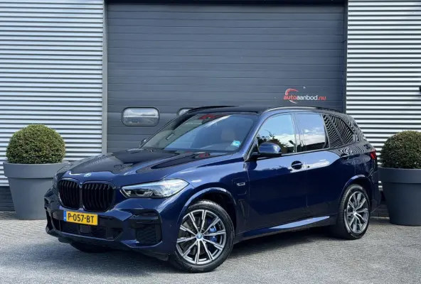 xDrive45e High Executive M-Sport | Navigatie | Luchtvering | DAB | Camera |