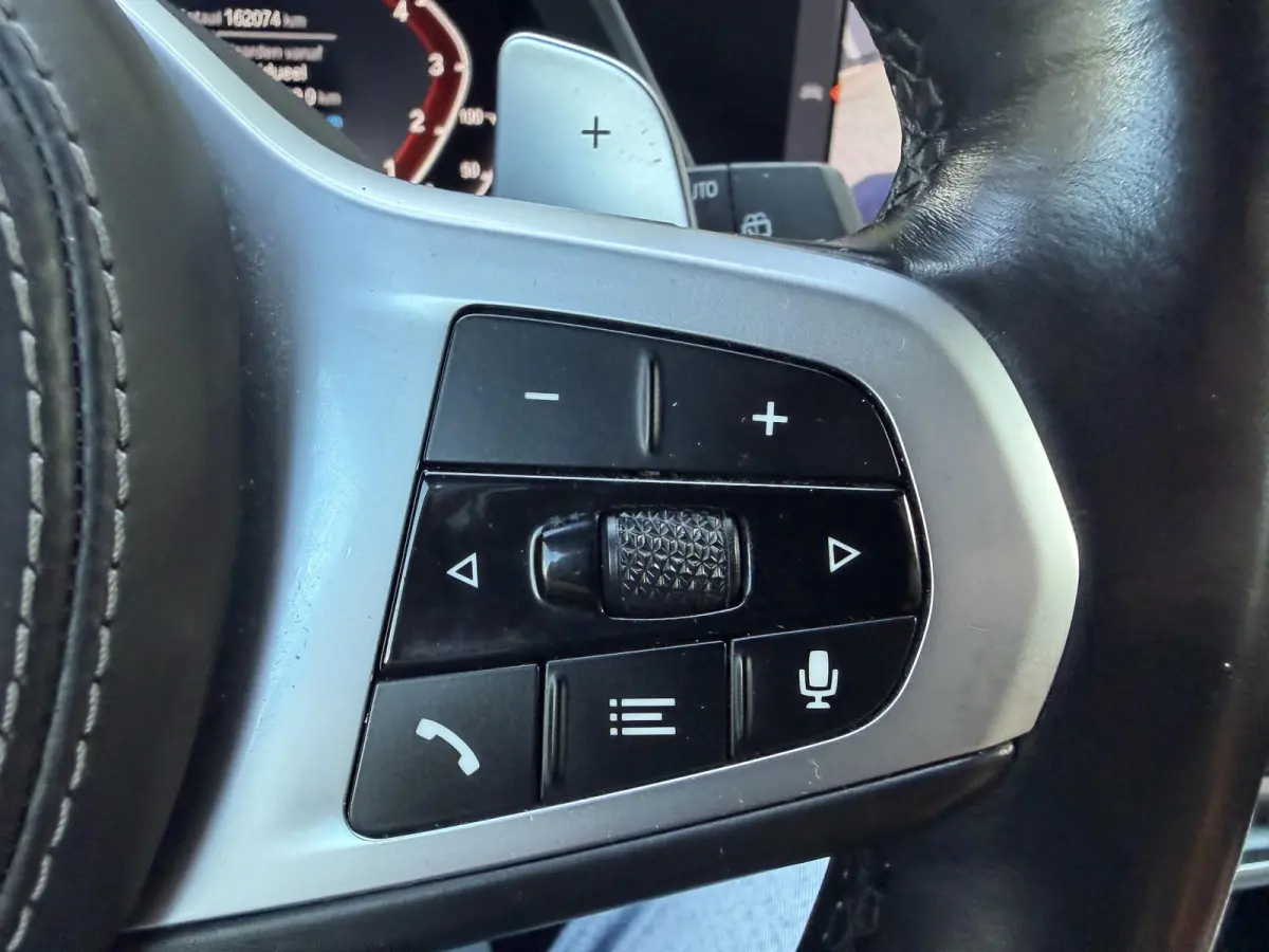 xDrive45e High Executive M-Sport | Navigatie | Luchtvering | DAB | Camera |