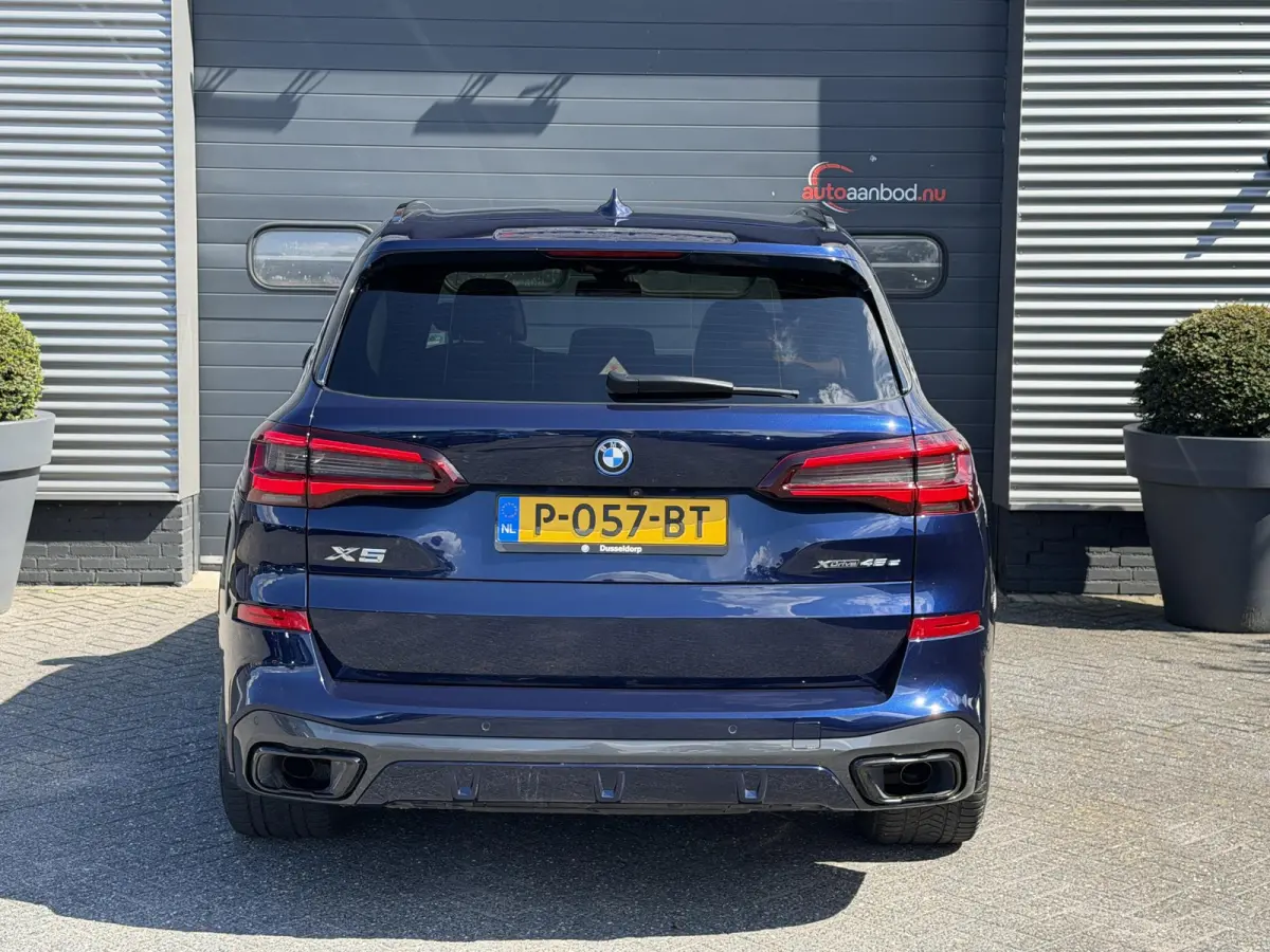 xDrive45e High Executive M-Sport | Navigatie | Luchtvering | DAB | Camera |