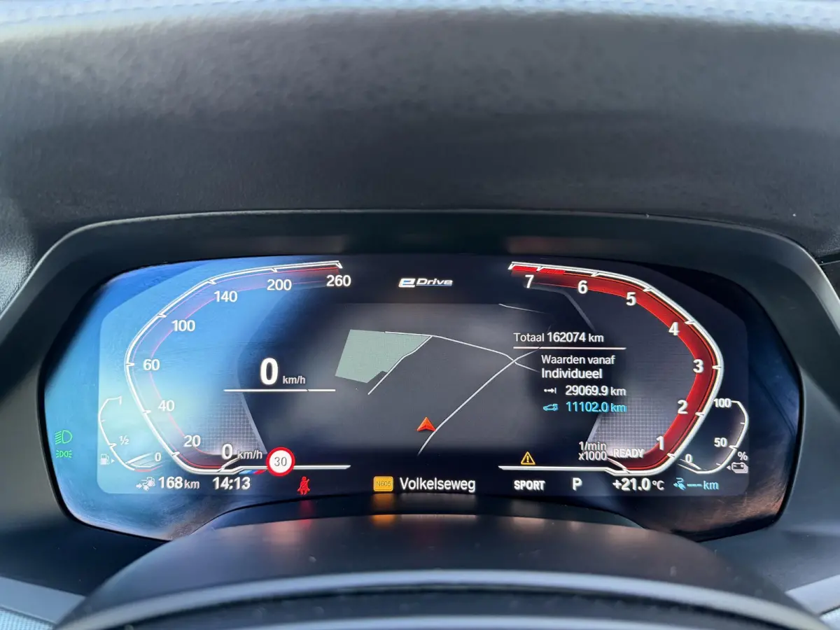 xDrive45e High Executive M-Sport | Navigatie | Luchtvering | DAB | Camera |