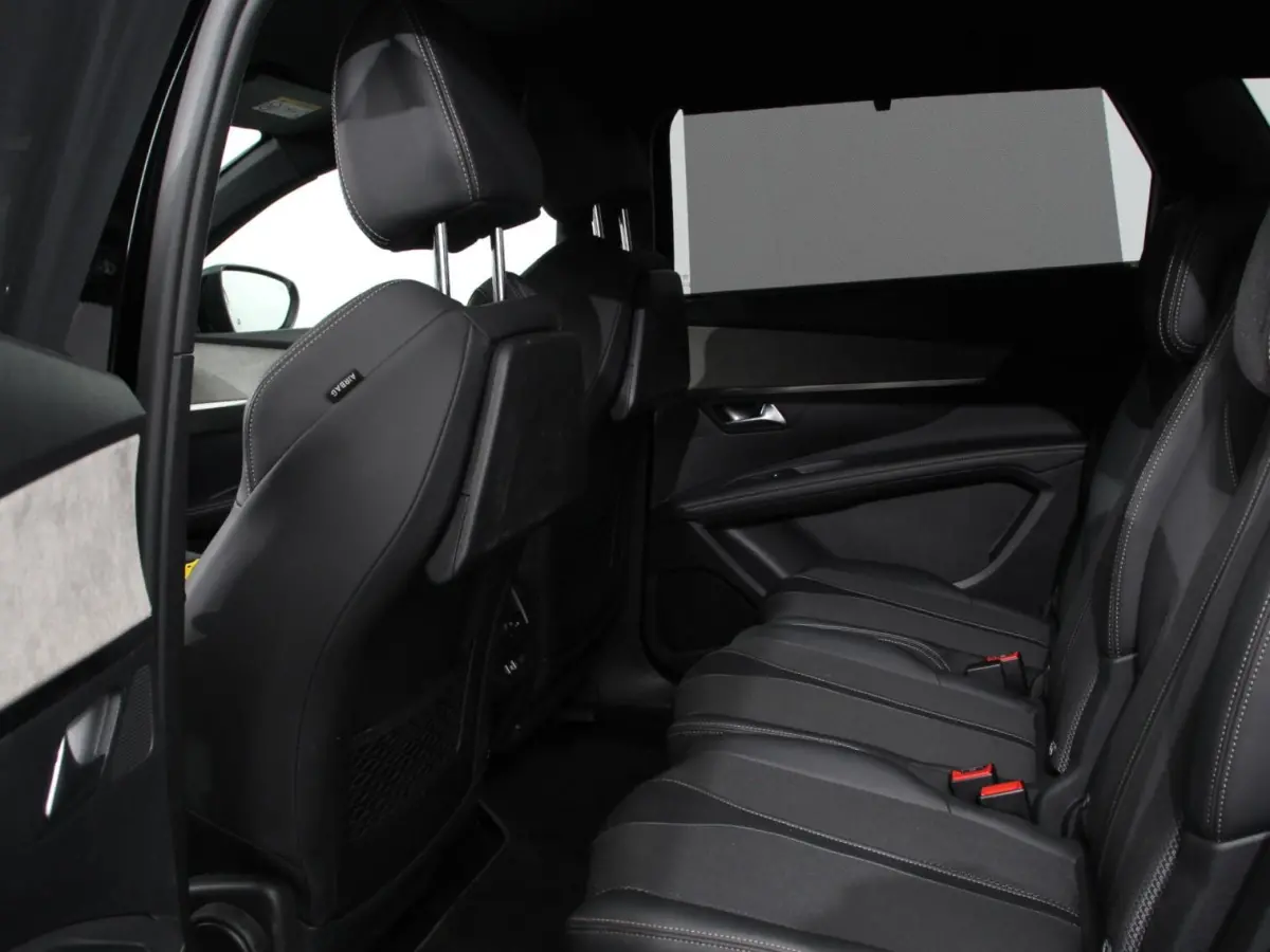 1.2 PureTech GT Black Pack 7persoons Climate control Adaptive cruise control Achteruitrij camera Verwarmde voorstoelen Keyless Navigatie LED Apple Carplay/ Android Auto