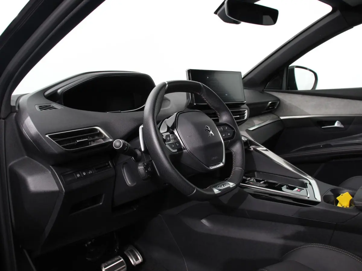 1.2 PureTech GT Black Pack 7persoons Climate control Adaptive cruise control Achteruitrij camera Verwarmde voorstoelen Keyless Navigatie LED Apple Carplay/ Android Auto